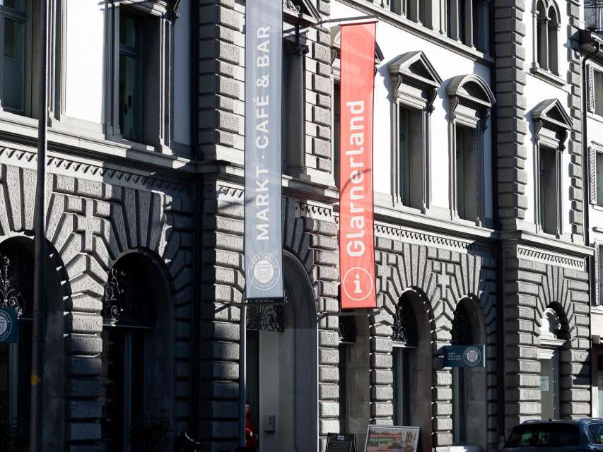 Landrats-Herzblatt: Das etwas andere Wahl-Podium